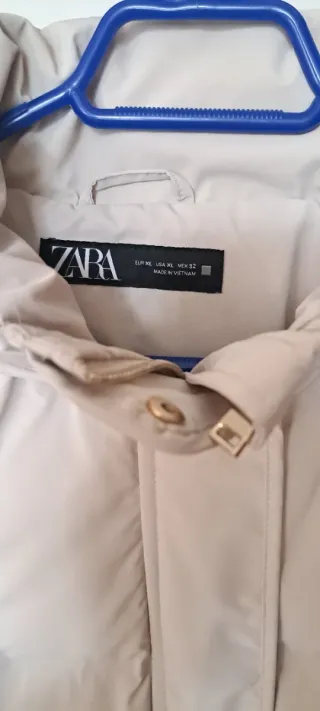 Zara. Anorak acolchado.