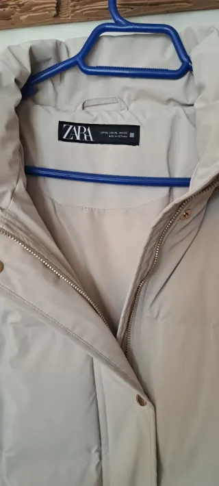 Zara. Anorak acolchado.