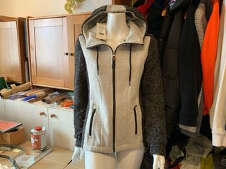 Forro polar nuevo con etiquetas talla pequeña