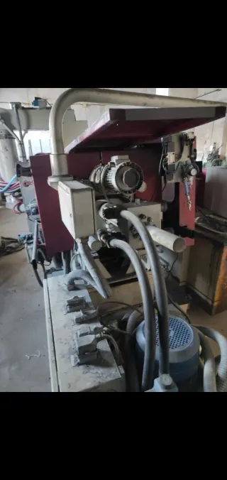 Máquina inyección de zamak