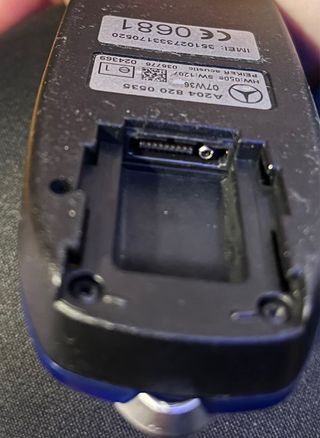 Adaptador bluetooth UHI Mercedes CLS, CLASE E...