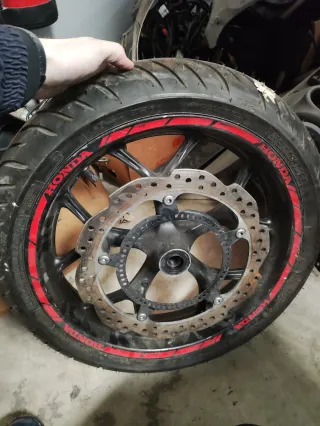 Llanta delantera honda nc750