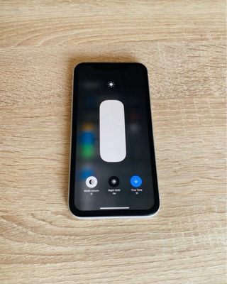 En su caja • apple 11 • 128 GB • blanco