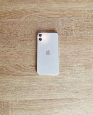 En su caja • apple 11 • 128 GB • blanco