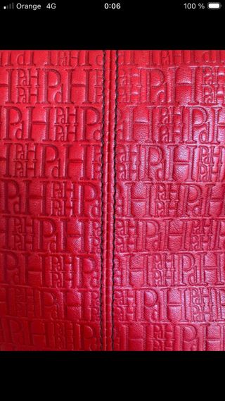 Precioso bolso Pedro del Hierro, piel rojo.