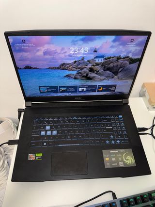 MSI Bravo 17 Ryzen 7 / RTX 4060 / 32GB RAM / 1TB