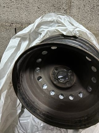 4 cerchi in ferro per pneumatici 185/60 R15 84H