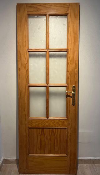 Puertas de pino mazizo