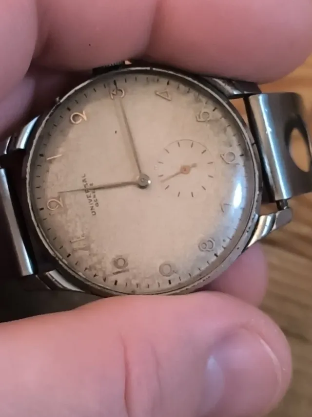 Reloj UNIVERSAL GENEVE