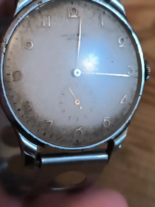 Reloj UNIVERSAL GENEVE