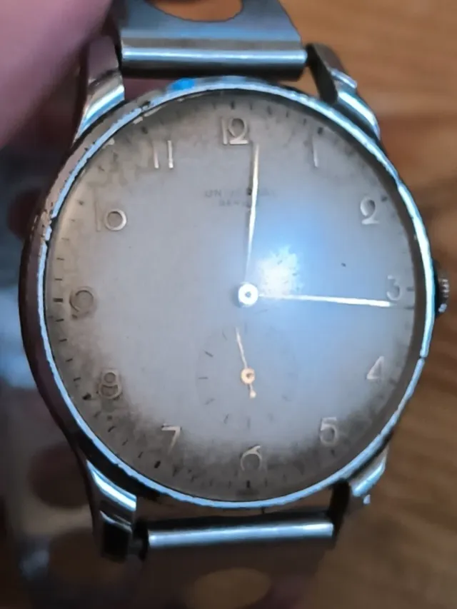 Reloj UNIVERSAL GENEVE