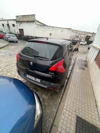 Peugeot 3008 2011