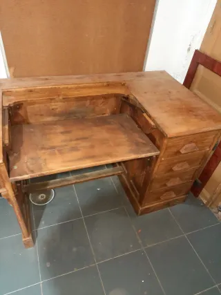 Escritorio argentino antiguo reclinable