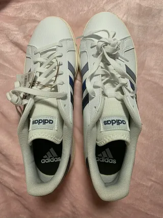 Adidas grand court base 2 azul y blancas hombre