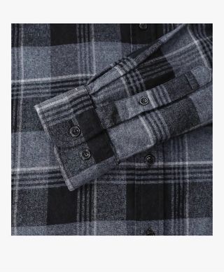 Camisa de franela hombre gris oscuro. A estrenar