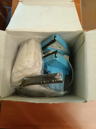 Limpia cristales magnético