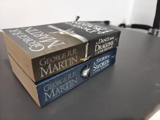 Pack Juego de Tronos (Inglés) + 2 Cómics Extra