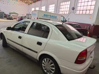 Opel Astra 2000