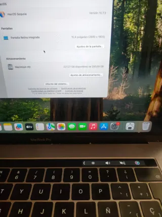 MacBook pro 15" 2019 i7/16/512