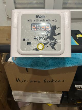 Maquina de andar marca iwalk
