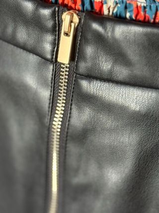 Minifalda piel sintética Naf Naf