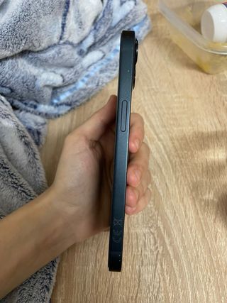 iPhone 13 media noche