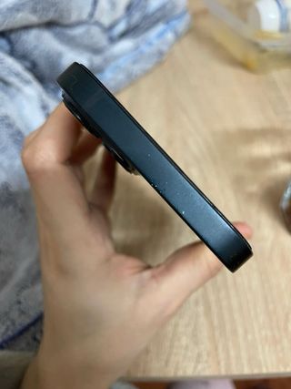 iPhone 13 media noche