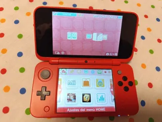 Nintendo 3DS XL Pokeball Edition