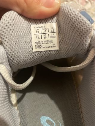 Zapatillas asics ( azul y gris)