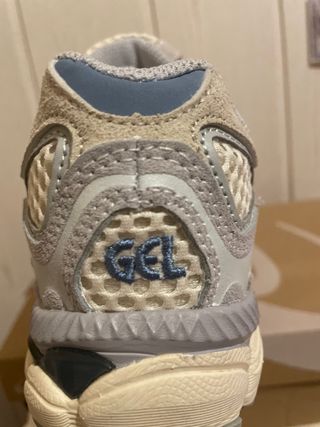 Zapatillas asics ( azul y gris)