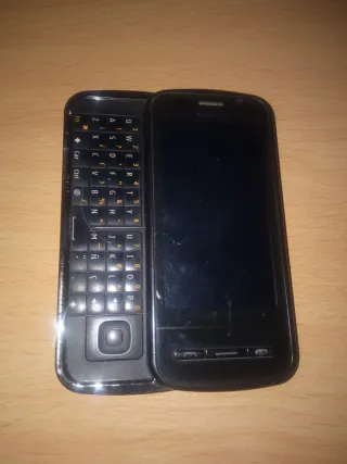 3 Teléfonos móviles antiguos