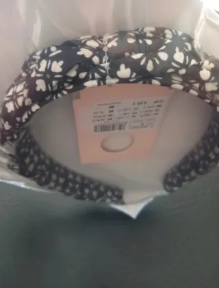 Diadema trenzada en blanco y negro