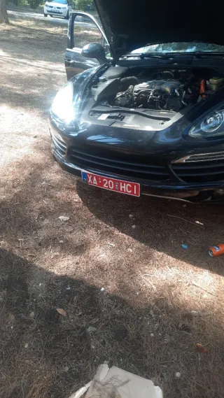 Porsche Cayenne 2012 sólo piezas