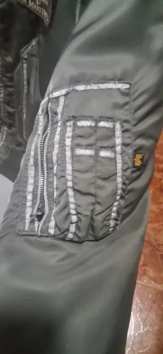 Cazadora alpha industries