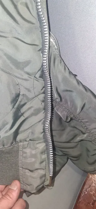 Cazadora alpha industries