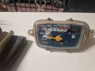 Cuenta km peugeot st50