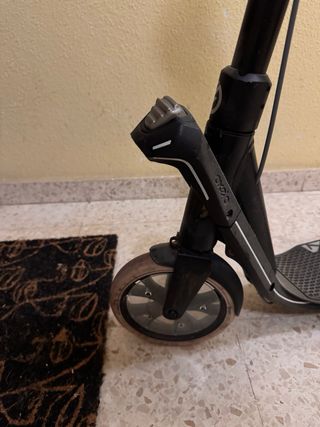 Patinete Decatlón Oxelo 7 en muy buen estado.