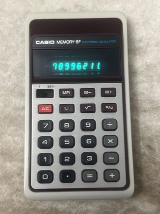 calculadora Casio Memory-8F.