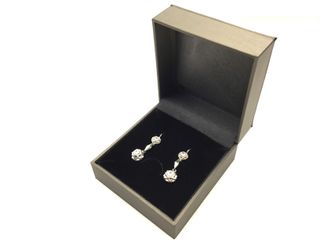 pendientes oro 18k con piedra con circonita
