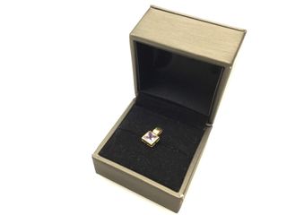 colgante oro 18k con piedra con circonita
