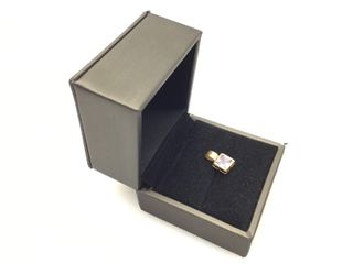 colgante oro 18k con piedra con circonita