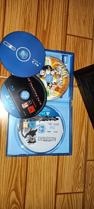 play 4 500gb con psRV,juegos,mando y 2 psmove