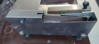 Afilador profesional de acero inoxidable casi sin