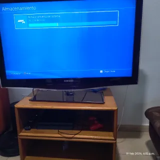 Ps4 de 1 tera con mandos