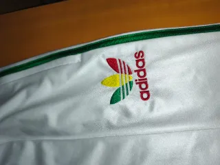 Pantalón Adidas Chile 62. "Rasta"
