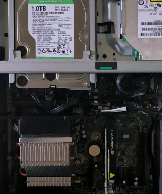 Ordenador Xeon, 24 Gb Ram, Grafica 2 Gb.