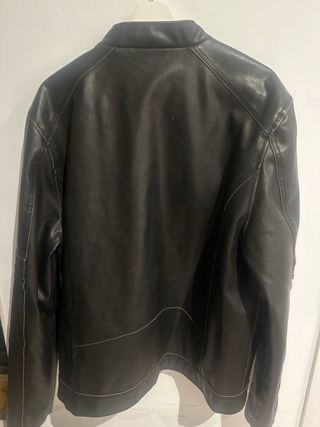 Chaqueta de cuero negra L marca Guess hombre