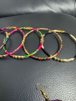 Conjunto 5 pulseras y pendientes
