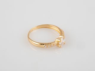 anillo oro 18k con piedra con circonita t. 18 (18,47 mm)