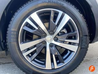 Peugeot 3008 225 e-EAT8 Allure